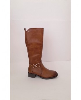 Bota de cano alto com fecho...